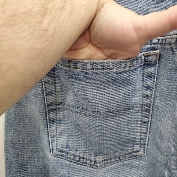 Tommy Hilfiger Women's Y2K Boyfriend Light Wash Relaxed Fit Denim Jeans Size 6 L - Picture 8 of 9